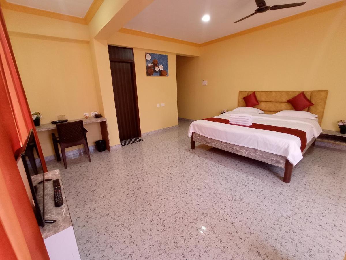 Brit'S Palace Goa Agacaim 外观 照片