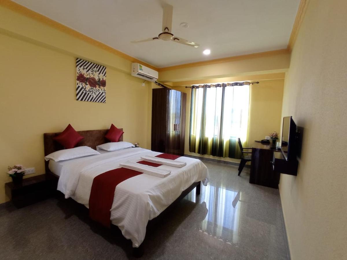 Brit'S Palace Goa Agacaim 外观 照片