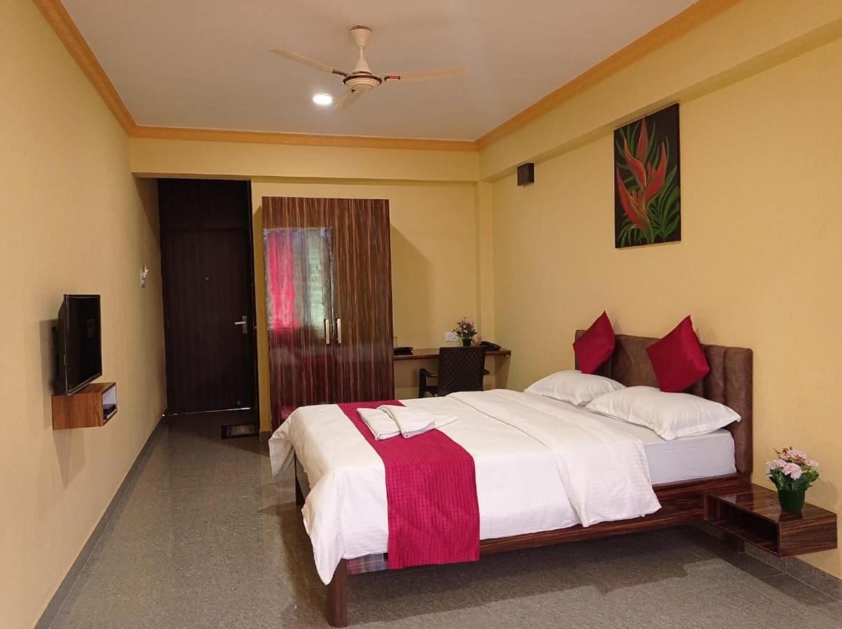 Brit'S Palace Goa Agacaim 外观 照片